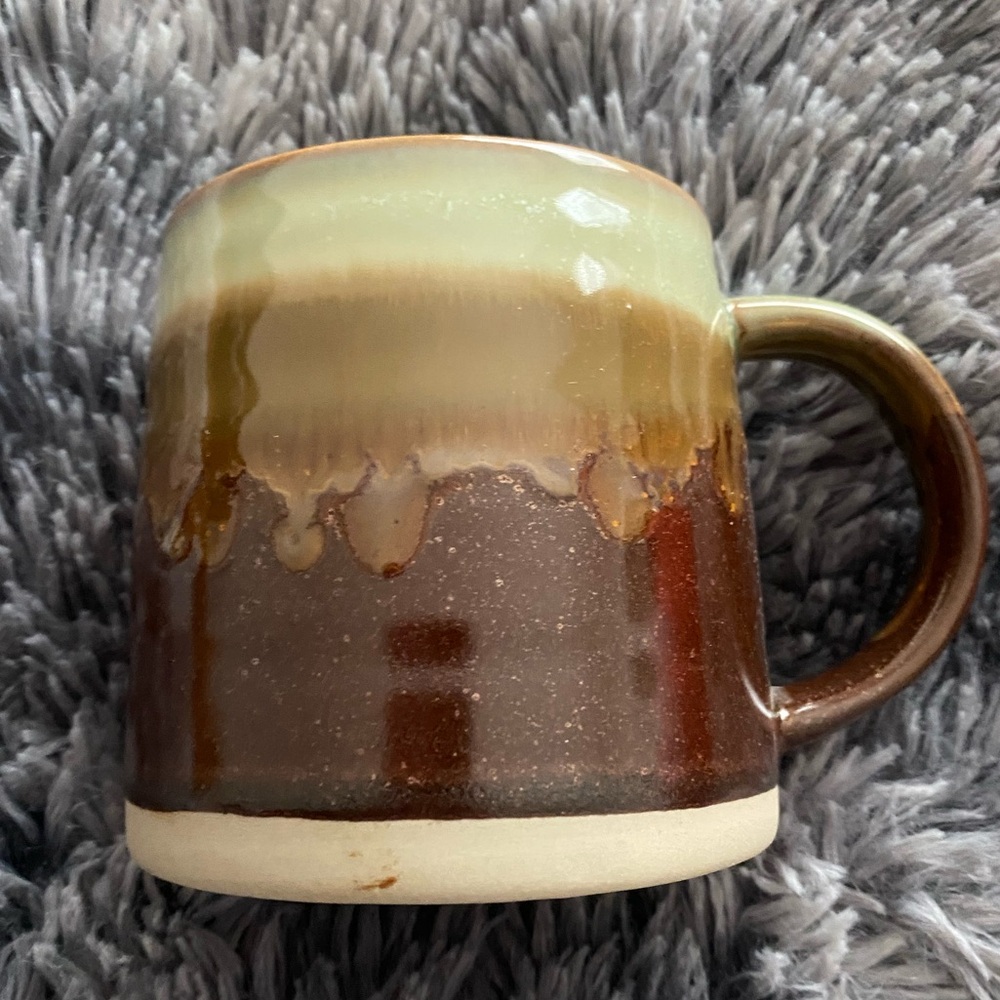 Beautiful coffee mug ☕️ Artistic Style.  🆕